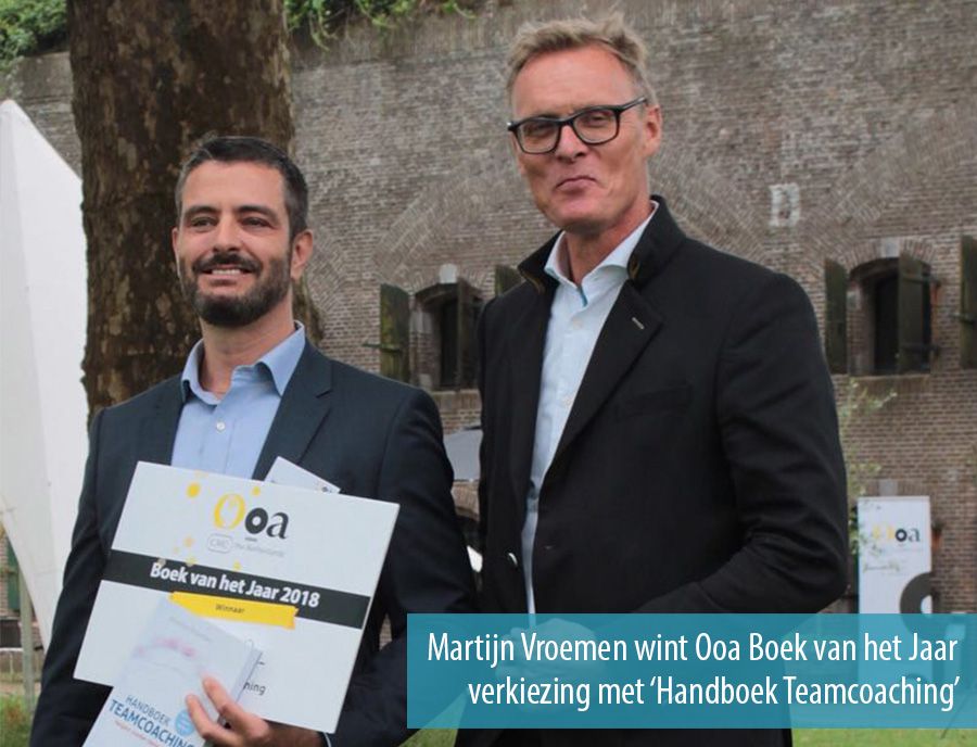 Martijn Vroemen wint Ooa Boek van het Jaar verkiezing met &lsquo;Handboek Teamcoaching&rsquo;