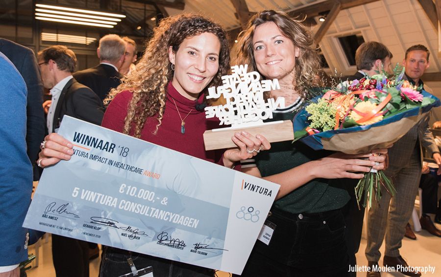 Draagbaar infuus IV-Walk wint Vintura Impact in Healthcare award Draagbaar infuus IV-Walk wint Vintura Impact in Healthcare award