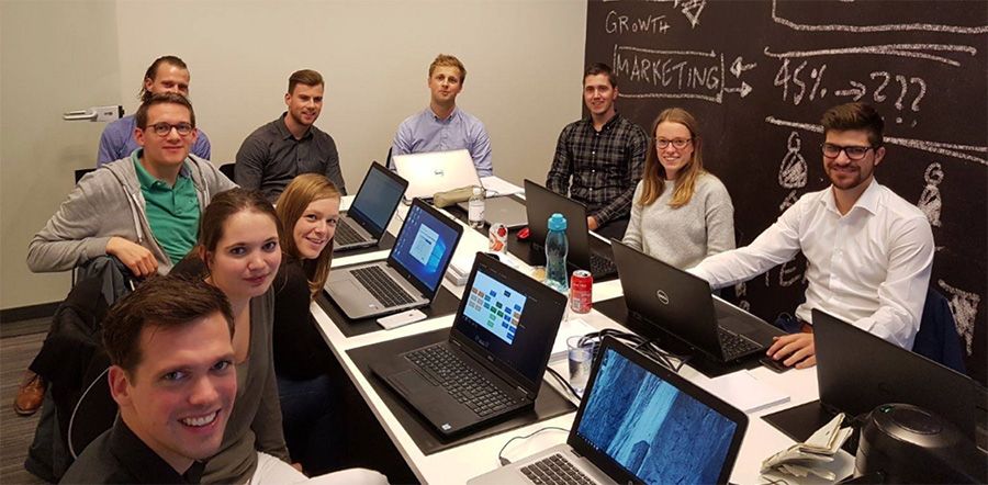 Samen met andere young professionals aan de slag bij ProRail 
