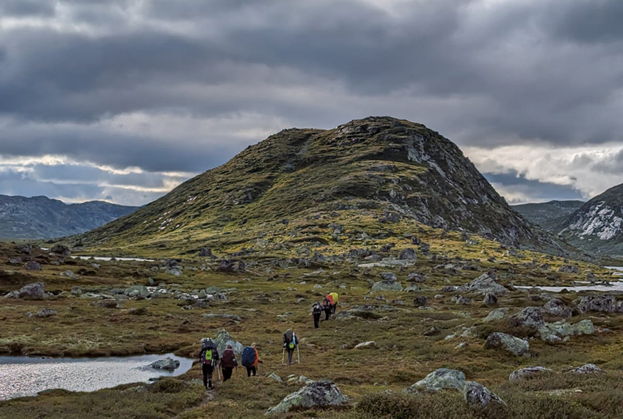 Young YNNO overleeft in de Noorse wildernis