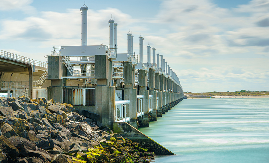 Arcadis helpt Rijkswaterstaat bij onderhoud van stormvloedkeringen Arcadis helpt Rijkswaterstaat bij onderhoud van stormvloedkeringen