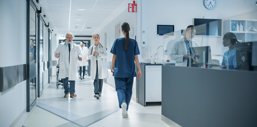 Waarom ziekenhuisbestuurders nú fundamentele keuzes moeten maken