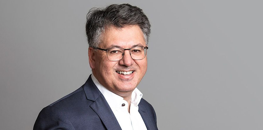 ‘De gemeente gaat aan ambitie ten onder’: Nieuw boek helpt bij het maken van waardevolle én realistische keuzes ‘De gemeente gaat aan ambitie ten onder’: Nieuw boek helpt bij het maken van waardevolle én realistische keuzes