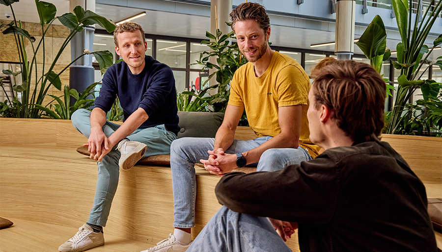 Van student techniek tot energieconsultant: Roel Engels en Tijmen van Diepen over werken bij nlmtd