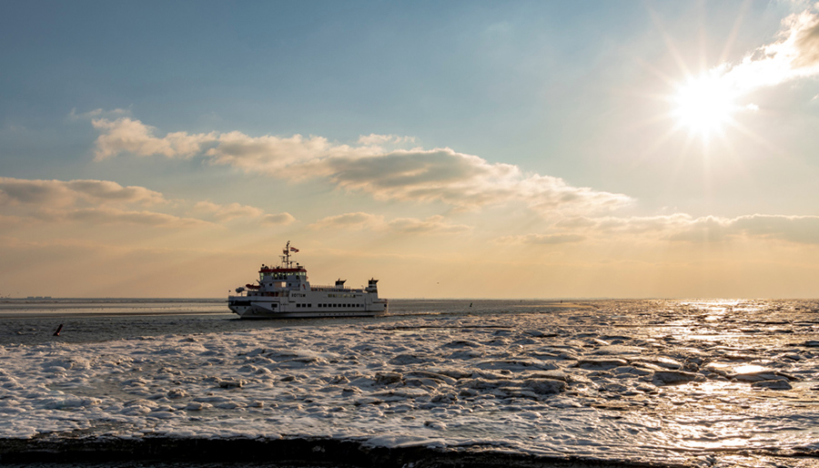 ‘De levensader van de eilanden’: AT Osborne over de unieke aanbesteding van de Waddenveerconcessies ‘De levensader van de eilanden’: AT Osborne over de unieke aanbesteding van de Waddenveerconcessies