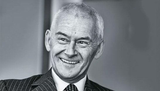 PA Consulting Executive Chairman Jon Moynihan stopt