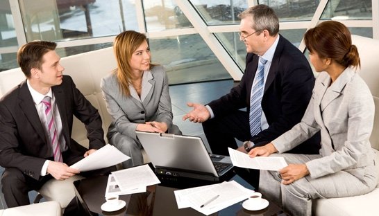 Staffing Groep start detacheringstak voor oud-politici