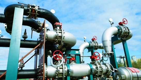 Oil mid-market sees profits evaporate on global shift and supply glut