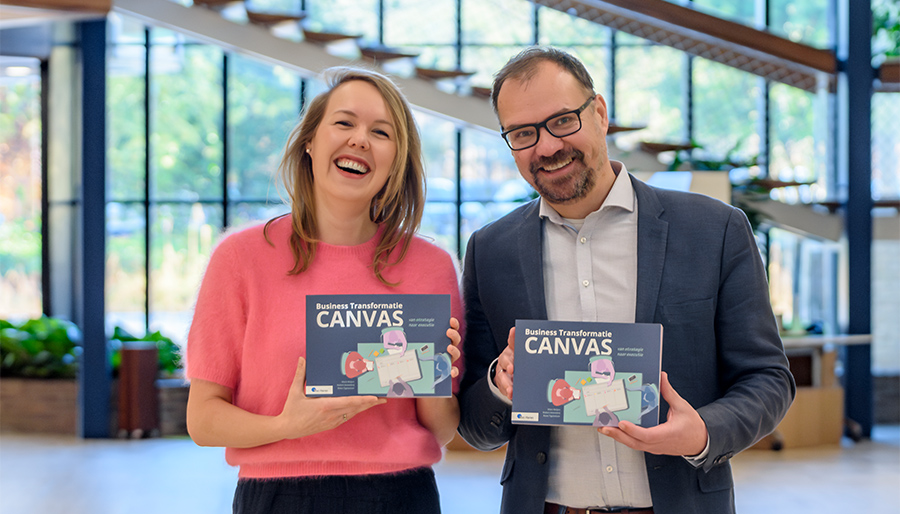 ‘Verandering behapbaar maken’: Novius-adviseurs brengen Business Transformatie Canvas uit