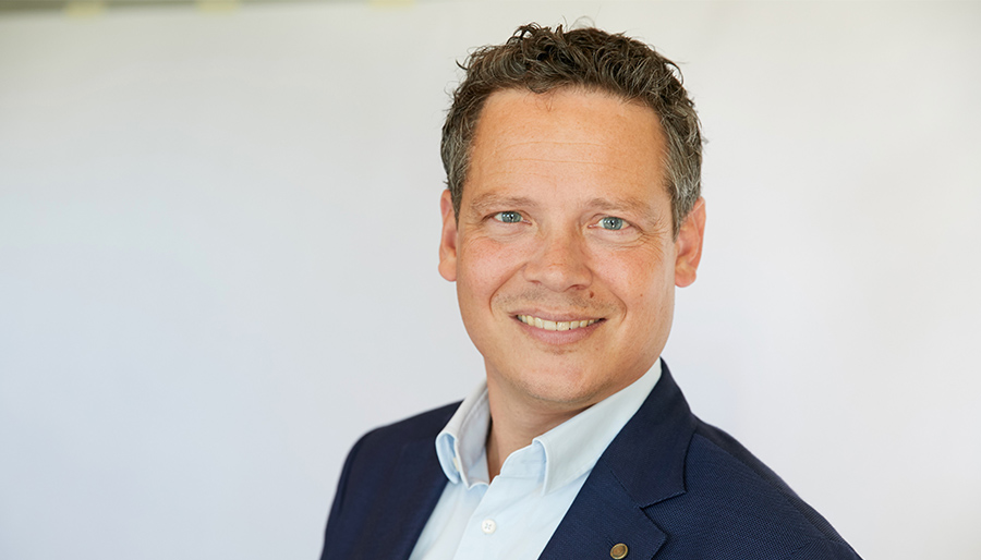 Van AI-experiment naar AI-native organisatie in de financiële sector: Zeven best practices