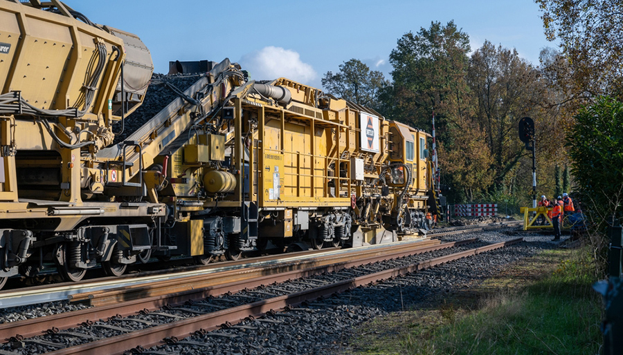 ZICHT Consultants helpt ProRail met verduurzaming zwaar specialistisch spoormaterieel