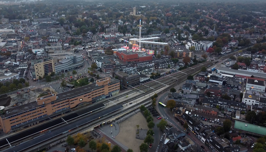 Adviesbureau DTV onderzoekt miljoenenverbouwing van Hilversumse winkelstraat
