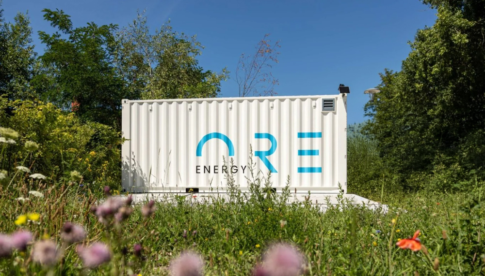 Hezelburcht en FirstBlue stellen internationale subsidiestrategie op voor Ore Energy
