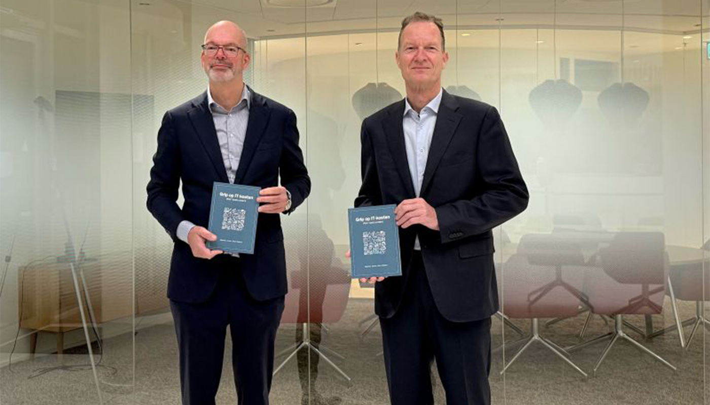 Maarten Jonker en Marc Welters brengen boek ‘Grip op IT’ uit