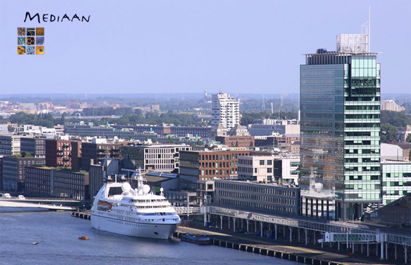 Mediaan - UP Office Building