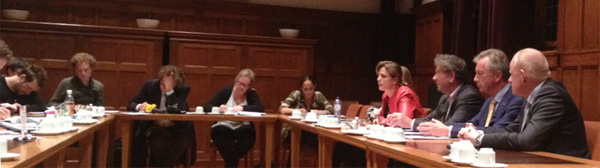 Persconferentie - Aardgasbevingen in Groningen