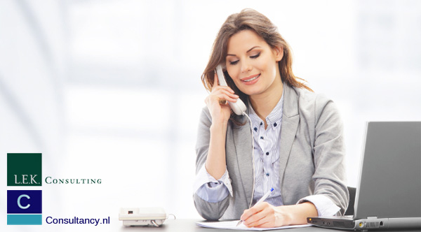 Telefoon roodgloeiend door spookvacature L.E.K. Consulting